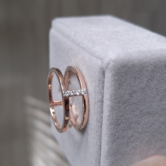 NWT Kendra Scott Waylon ring - Picture 4 of 16